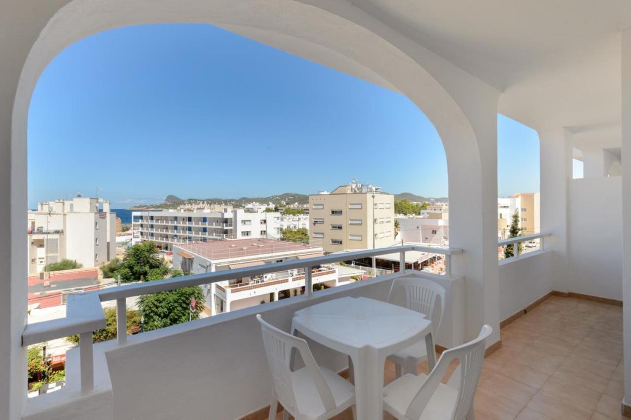 Apartamentos San Antonio Beach Eksteriør billede