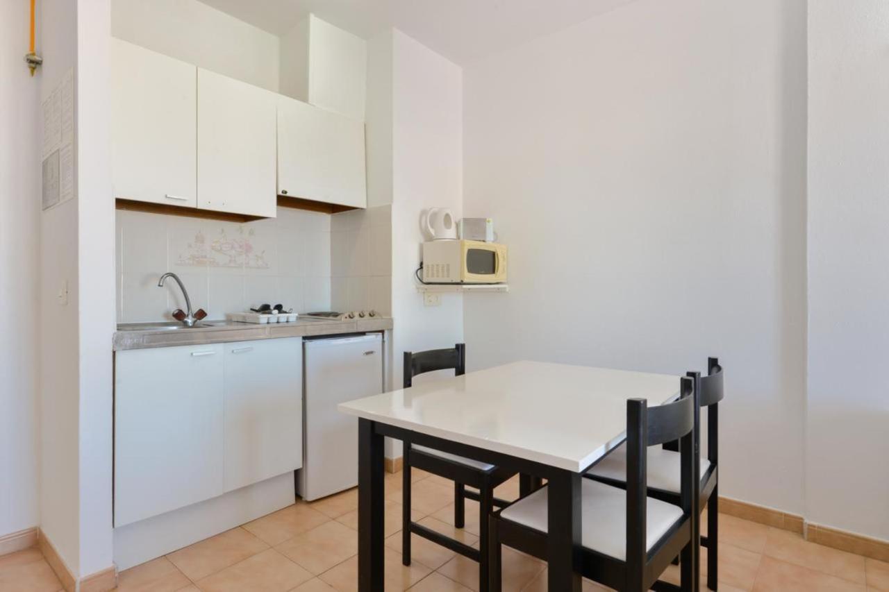 Apartamentos San Antonio Beach Eksteriør billede