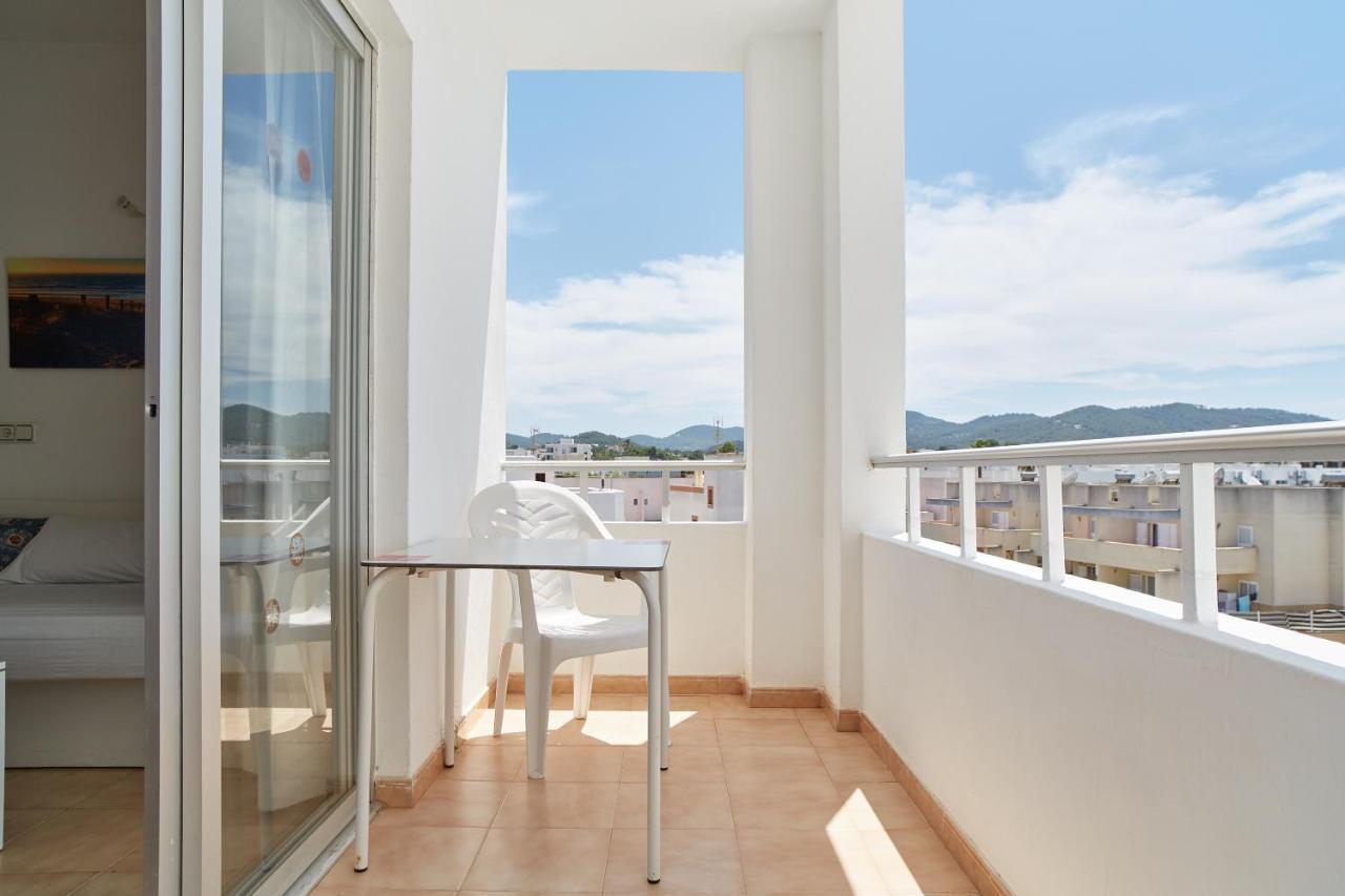 Apartamentos San Antonio Beach Eksteriør billede
