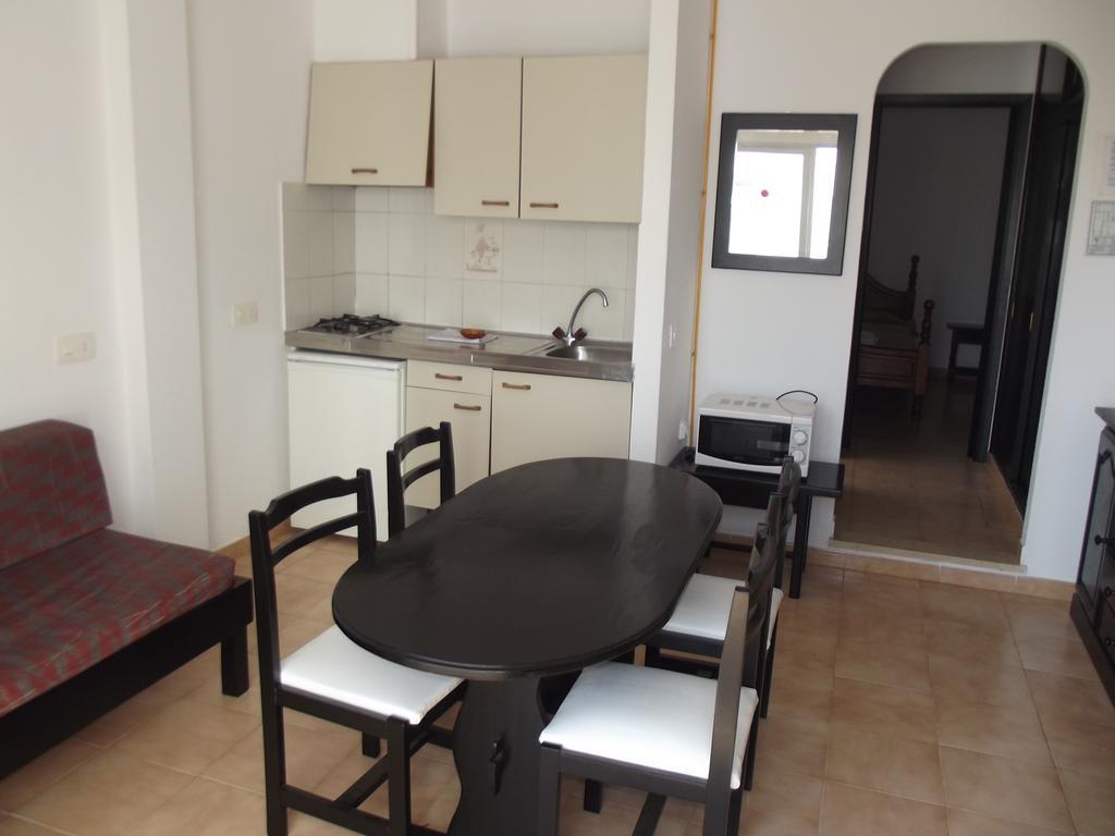 Apartamentos San Antonio Beach Eksteriør billede