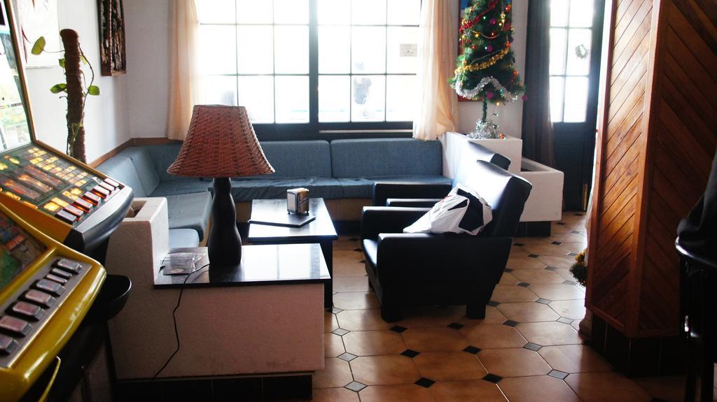 Apartamentos San Antonio Beach Eksteriør billede