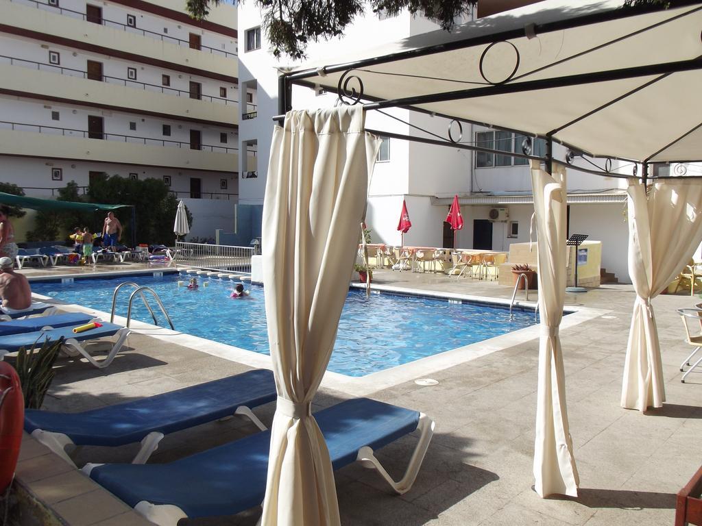 Apartamentos San Antonio Beach Eksteriør billede