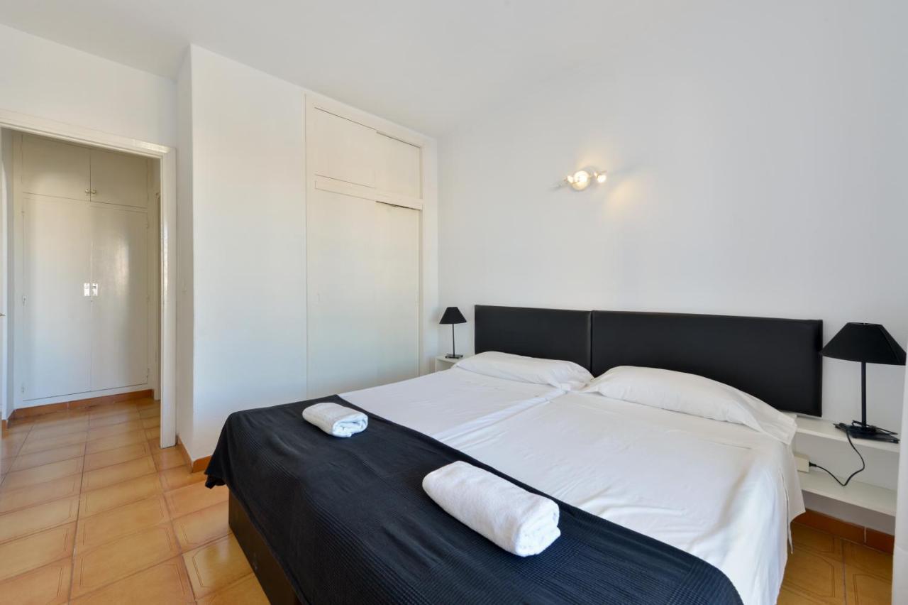 Apartamentos San Antonio Beach Eksteriør billede