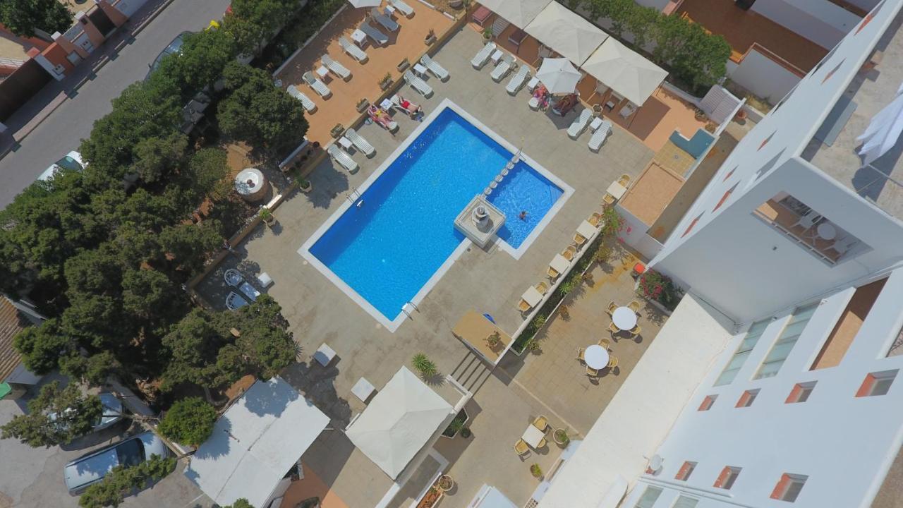 Apartamentos San Antonio Beach Eksteriør billede