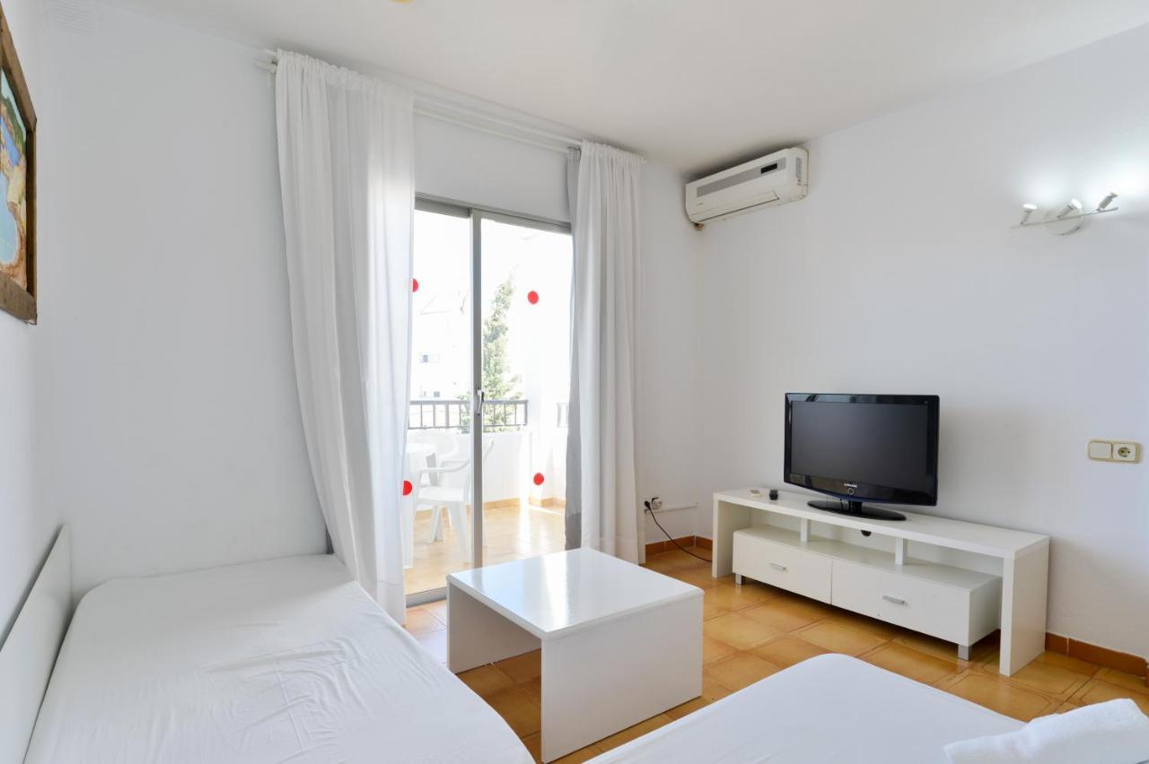 Apartamentos San Antonio Beach Eksteriør billede