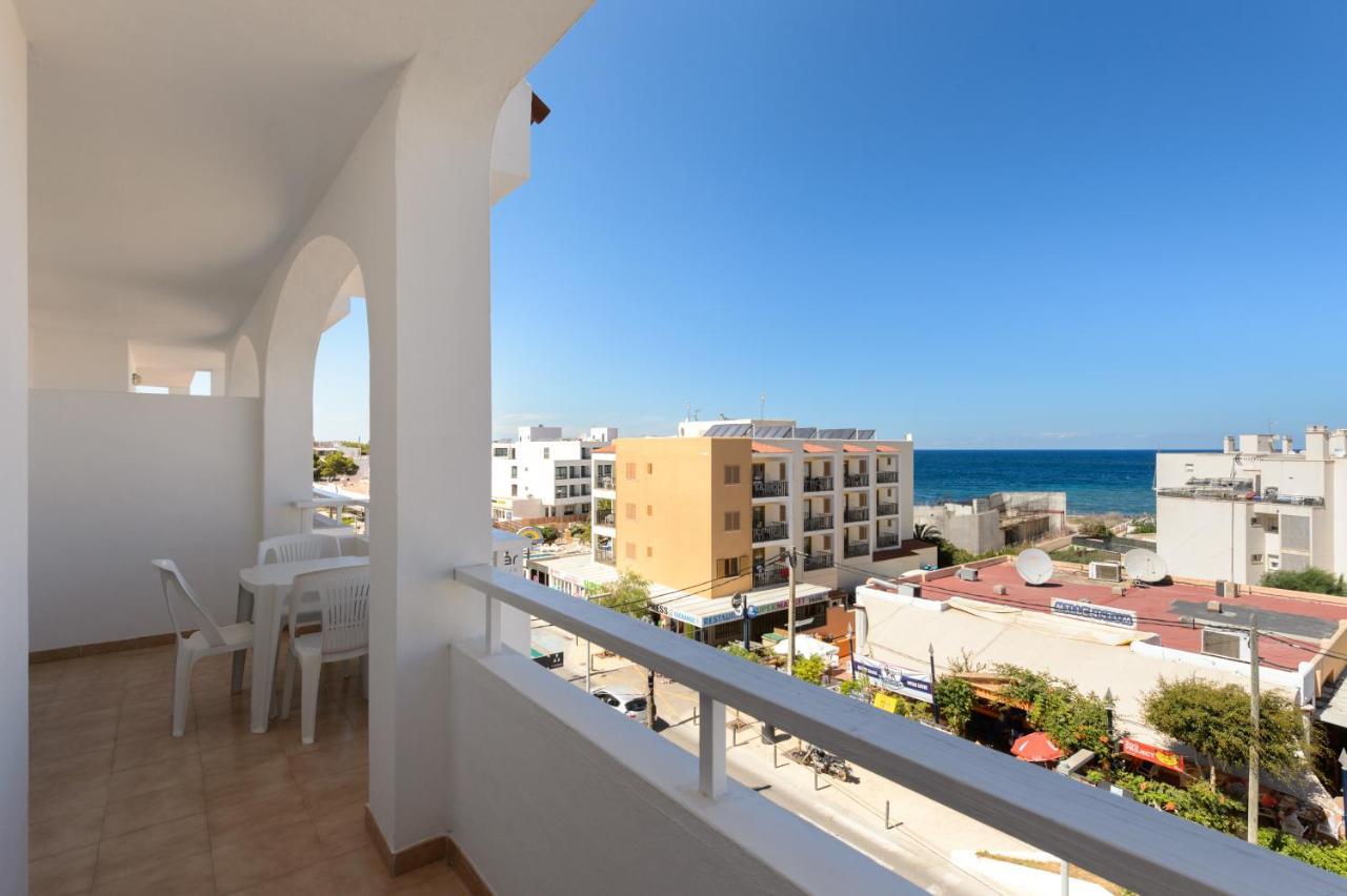 Apartamentos San Antonio Beach Eksteriør billede