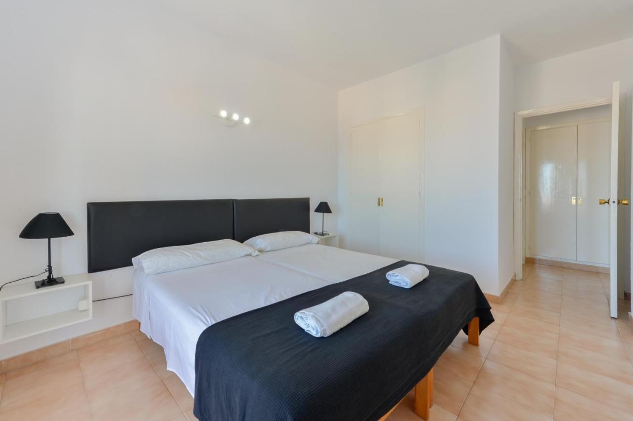 Apartamentos San Antonio Beach Eksteriør billede